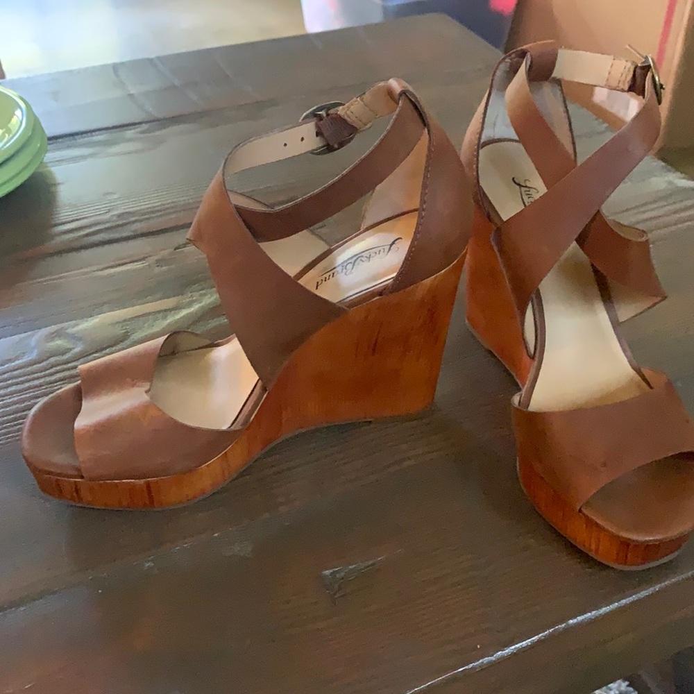 Lucky Brand brown open toe wedges. Size 8M